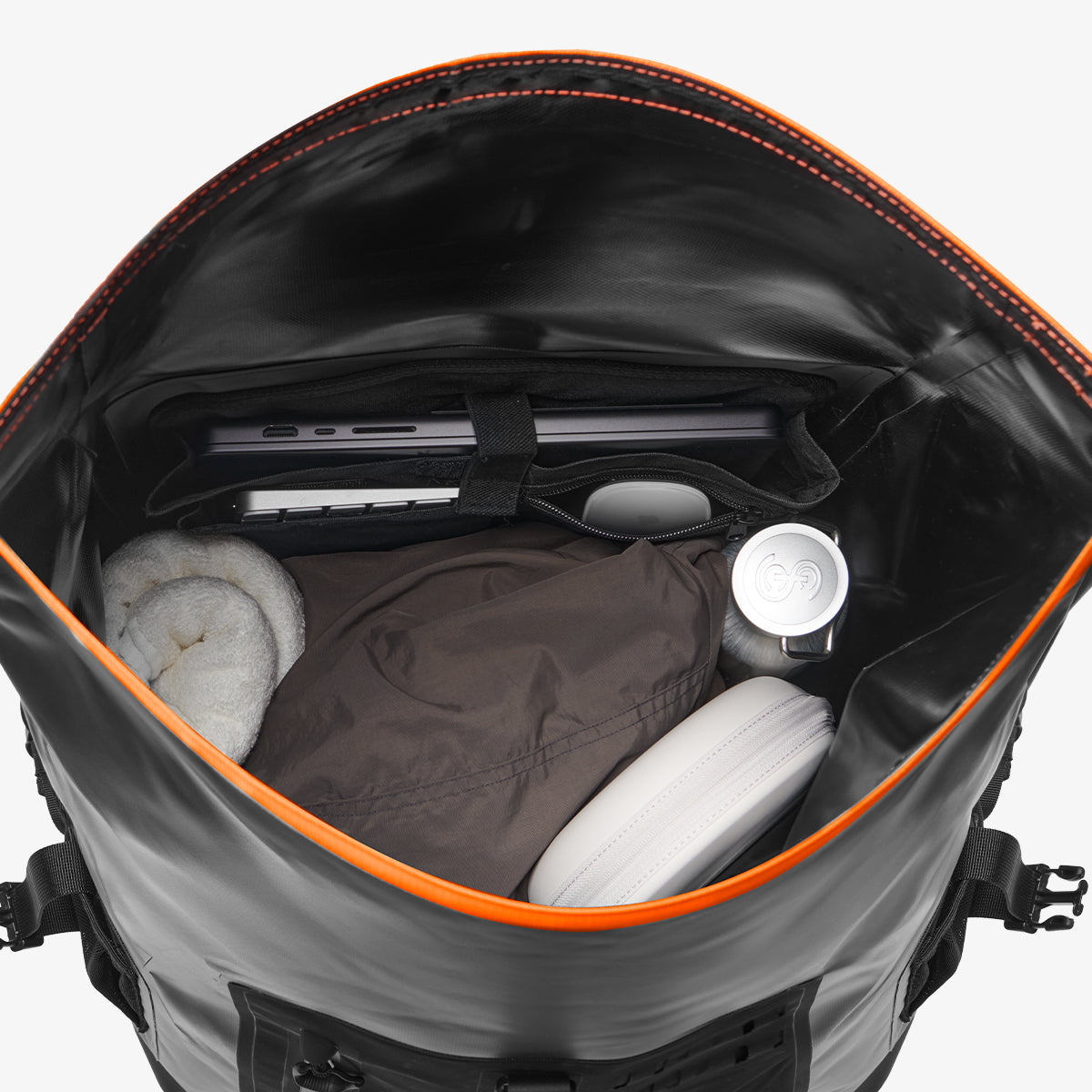 AMP07875 - AquaShield Waterproof Backpack A650
