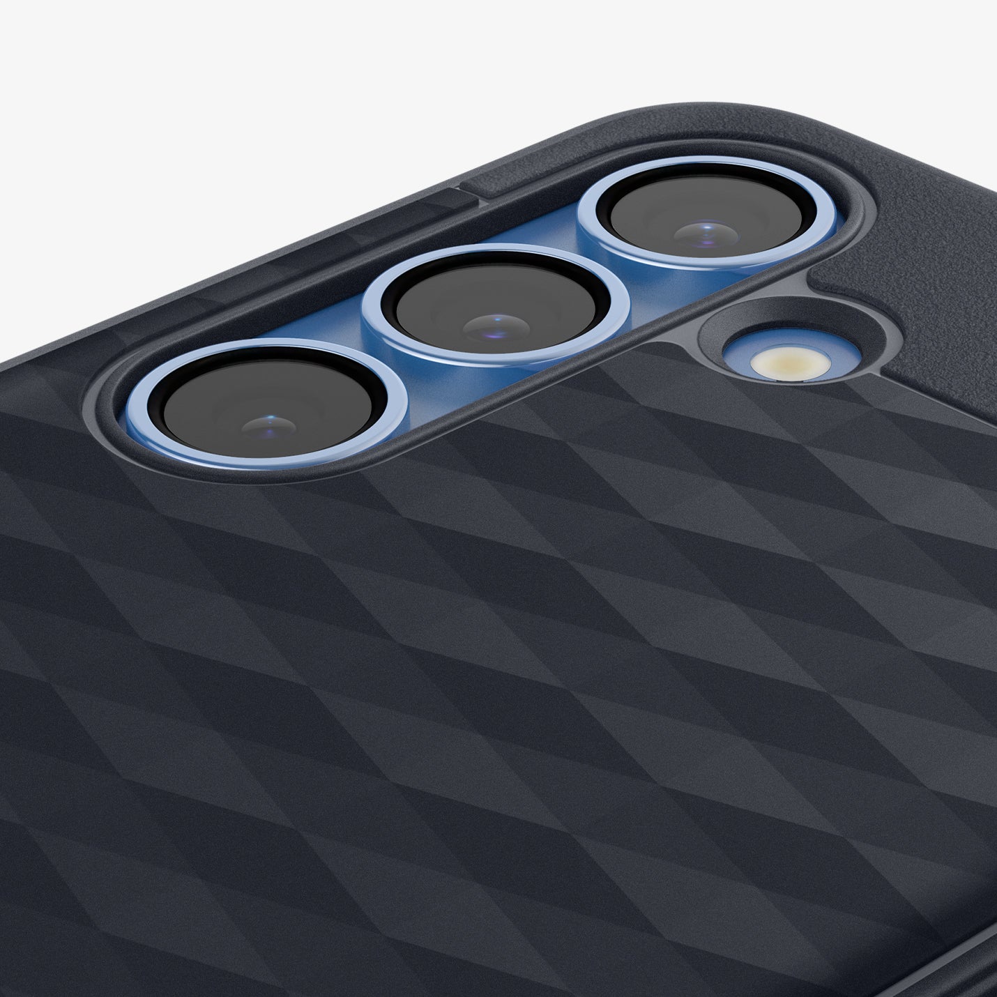 ACS09064 - Galaxy S25 Case Parallax (MagFit) in Navy Violet showing the partial back, lens camera zoomed in