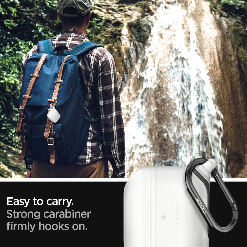 ASD02236 - Apple AirPods Pro / AirPods Pro 2 Case Slim Armor IP in frost clear showing the strong carabiner firmly hooks on
