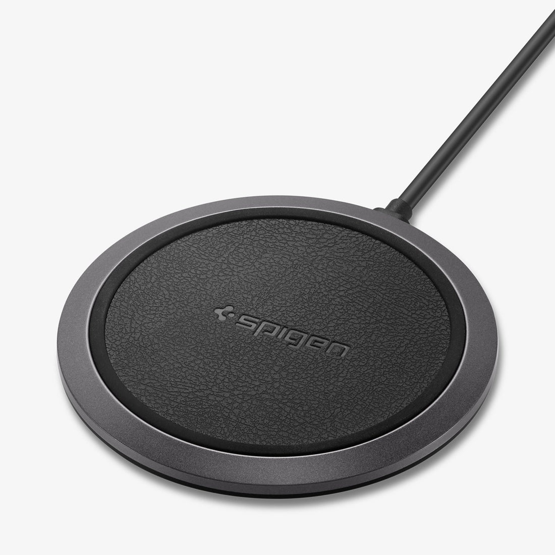 000CH23122 - Essentialยฎ Leather Designed 10W Wireless Charger F308W in black showing the top