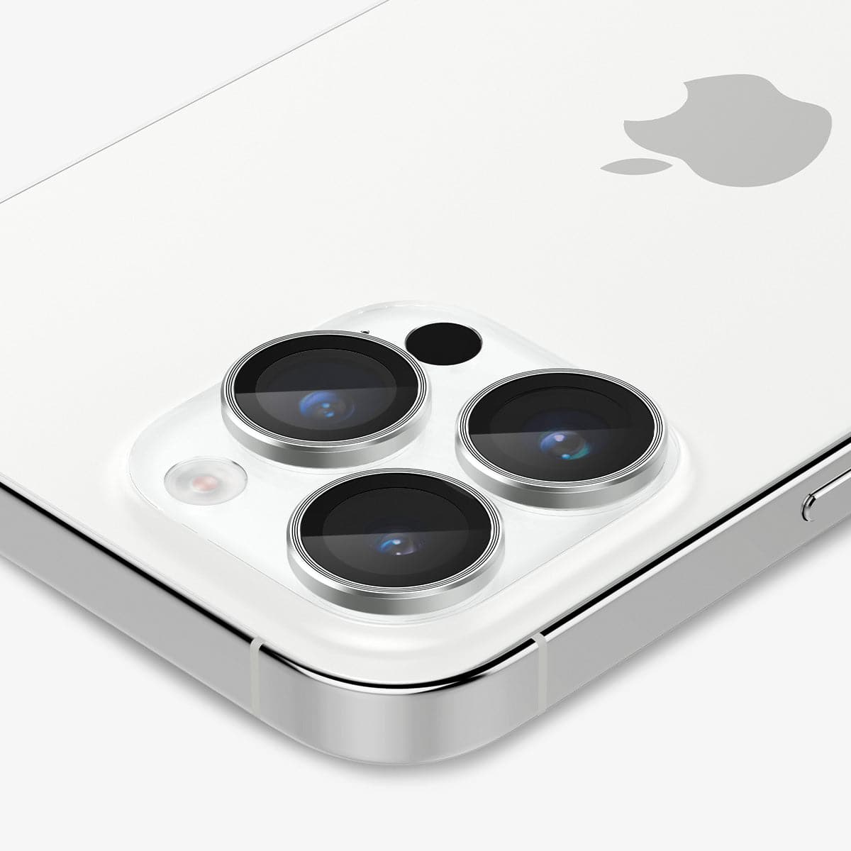 AGL05599 - iPhone 14 Pro / 14 Pro Max Optik Pro Lens Protector in silver showing the back, side and top zoomed in on camera lens