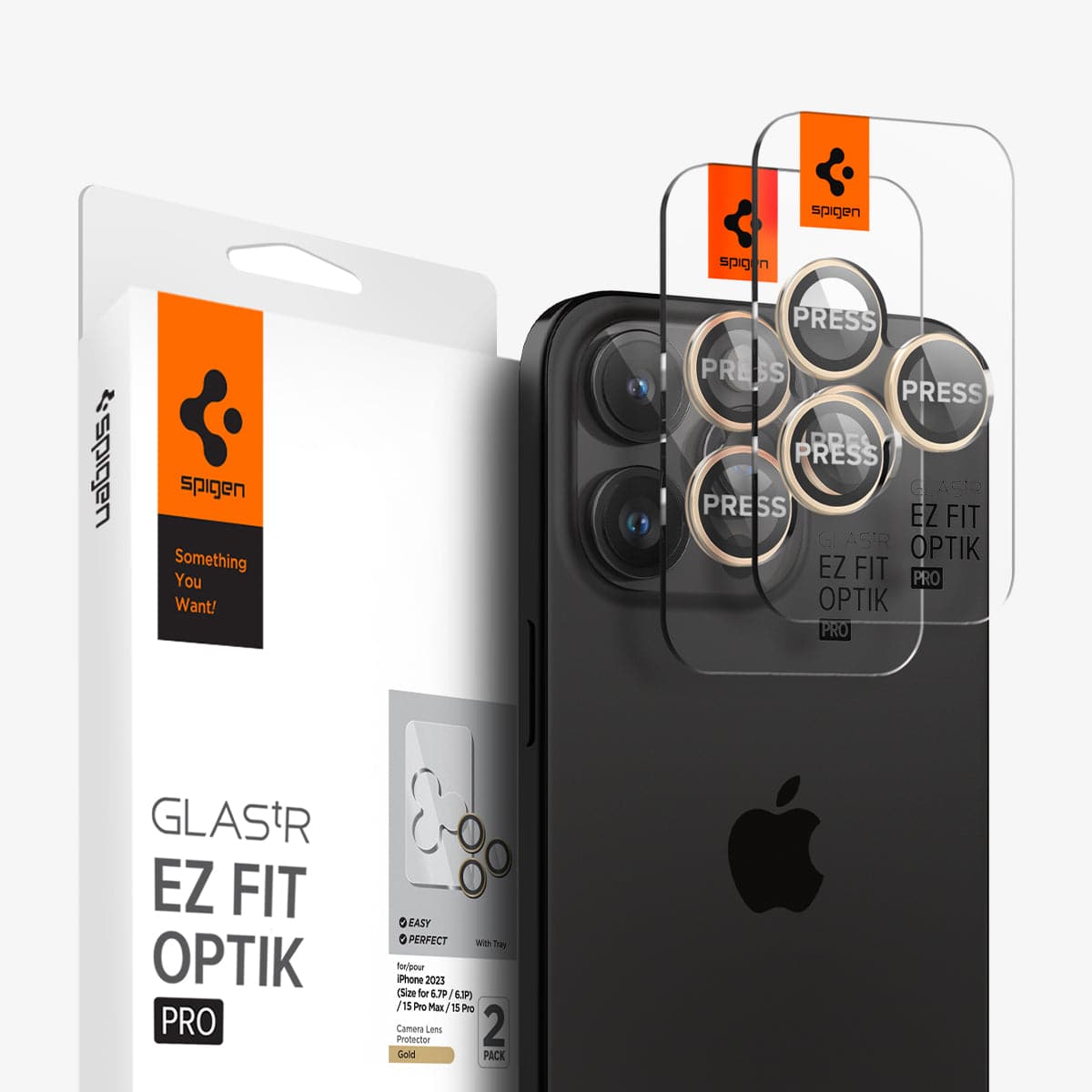 AGL05598 - iPhone 15 Pro / 15 Pro Max Optik Pro Lens Protector in gold showing the device, two lens protectors and packaging