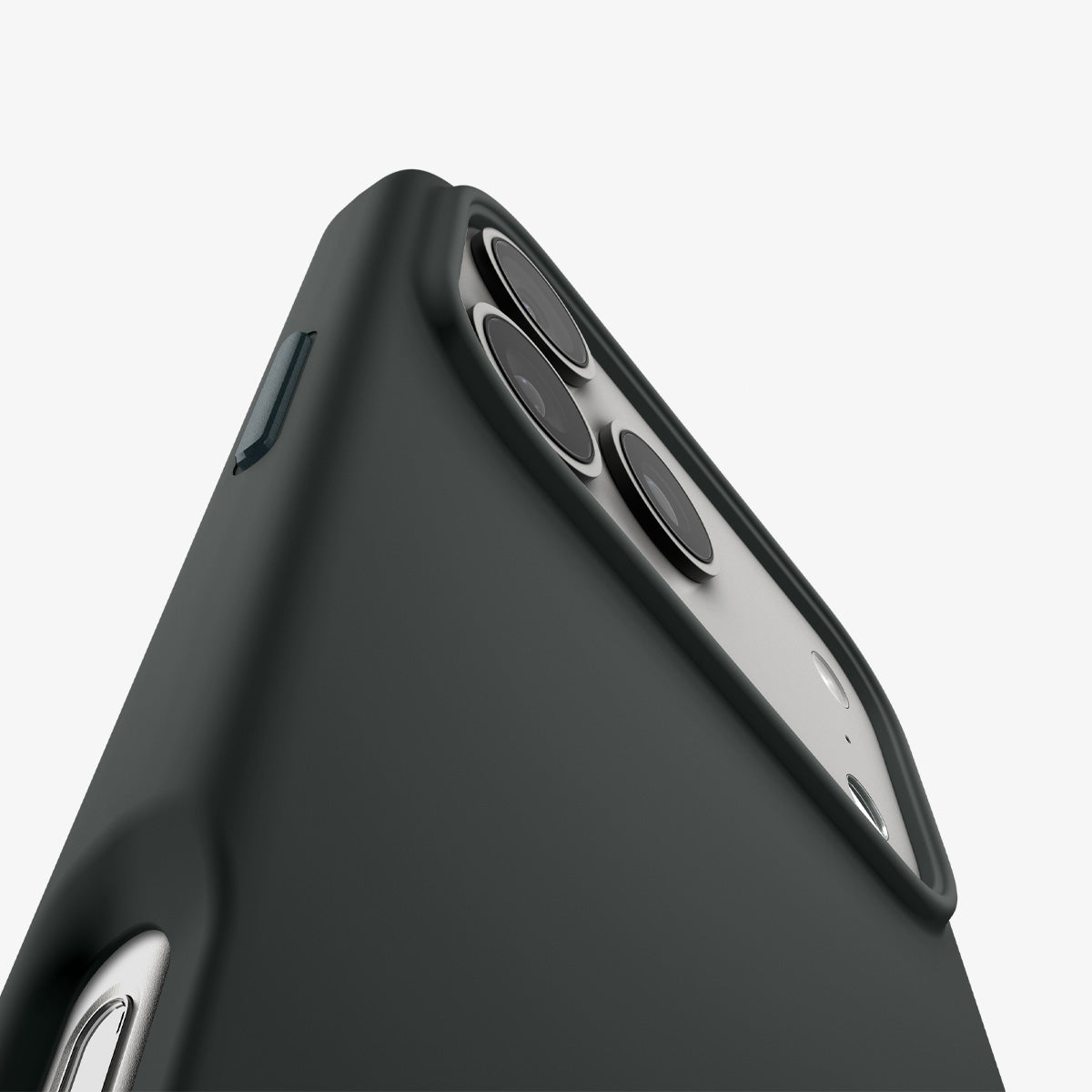 ACS09903 - iPhone 17 Pro Max Silicone Fit (MagFit) Case in green showing the back zoomed in to show the details