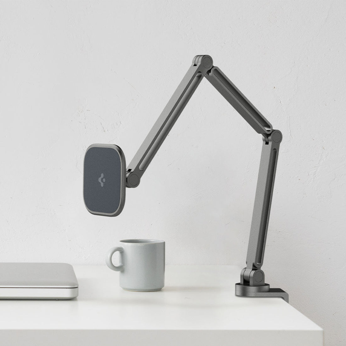 AMP09191 - OneTap Clamp in Space Gray showing the partial side and front