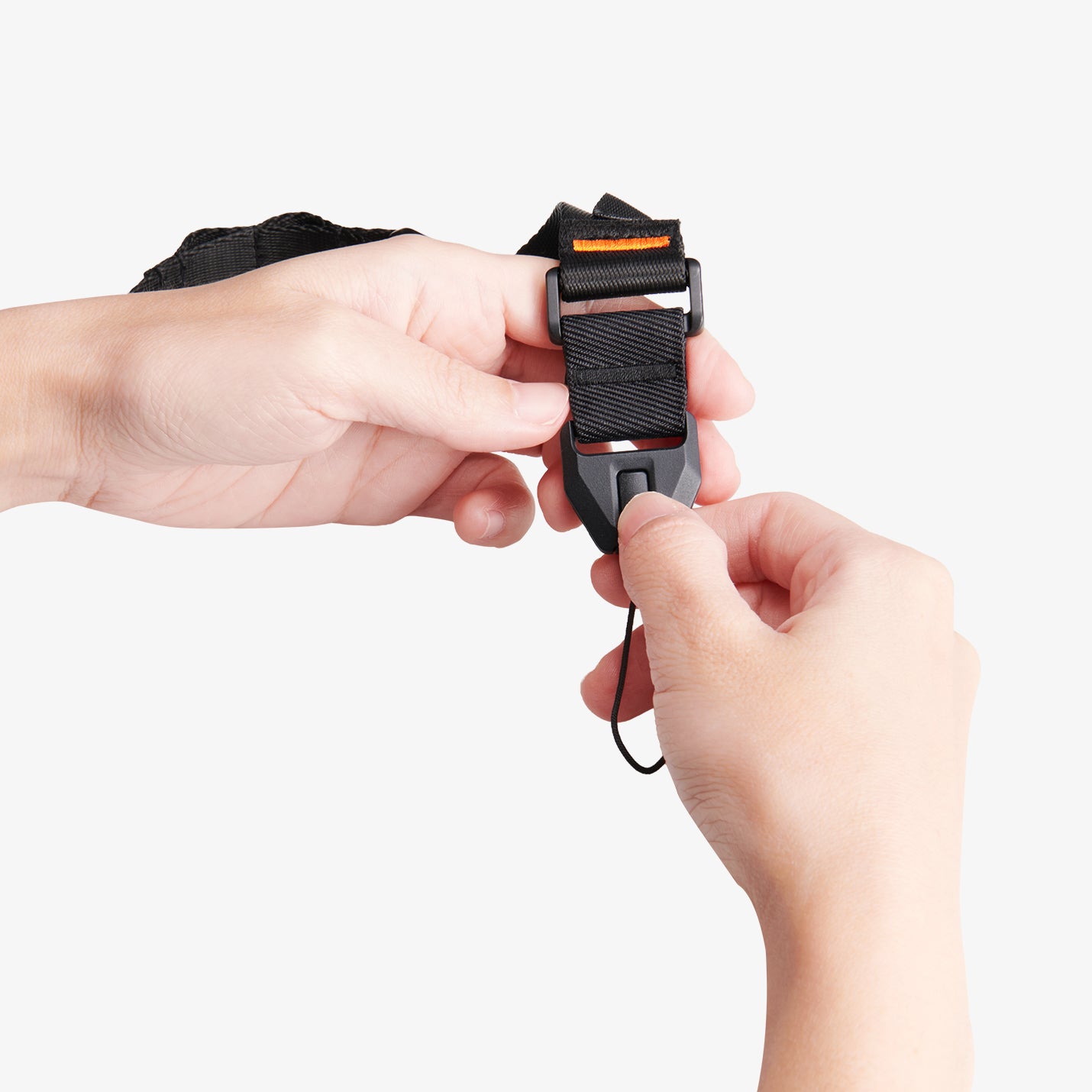 AFA10615 - The Wrist Lanyard | DA30S lanyard in someone's hand