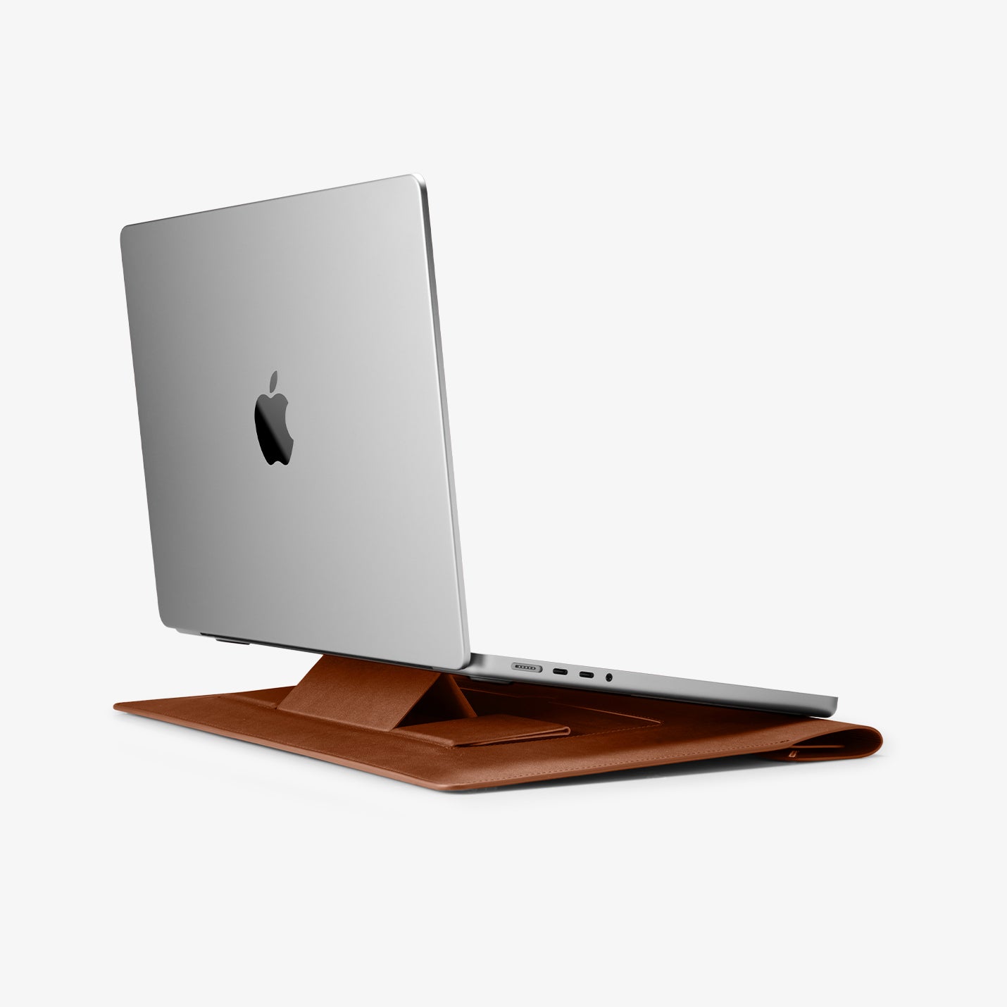 AFA06425 - MacBook Pro 16-inch Valentinus S Laptop Pouch in Classic Brown dual stand structure supporting laptop with stable elevated viewing angle