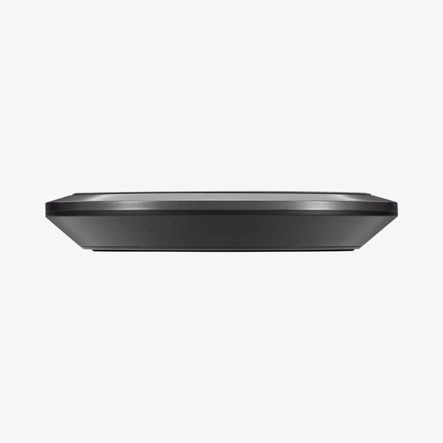 000CH23122 - Essential® Leather Designed 10W Wireless Charger F308W in black showing the front