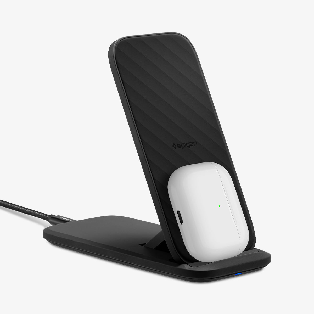 000CH25521 - SteadiBoost™ Flex 15W Wireless Charger F316W in black showing the front and side with stand upright and airpods charging