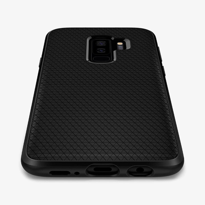 593CS22920 - Galaxy S9 Plus Liquid Air Case in matte black showing the back and bottom zoomed in