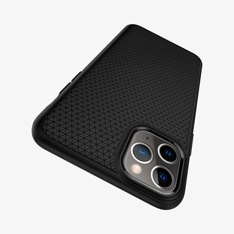 075CS27134 - iPhone 11 Pro Max Case Liquid Air in matte black showing the back zoomed in to show the fine details