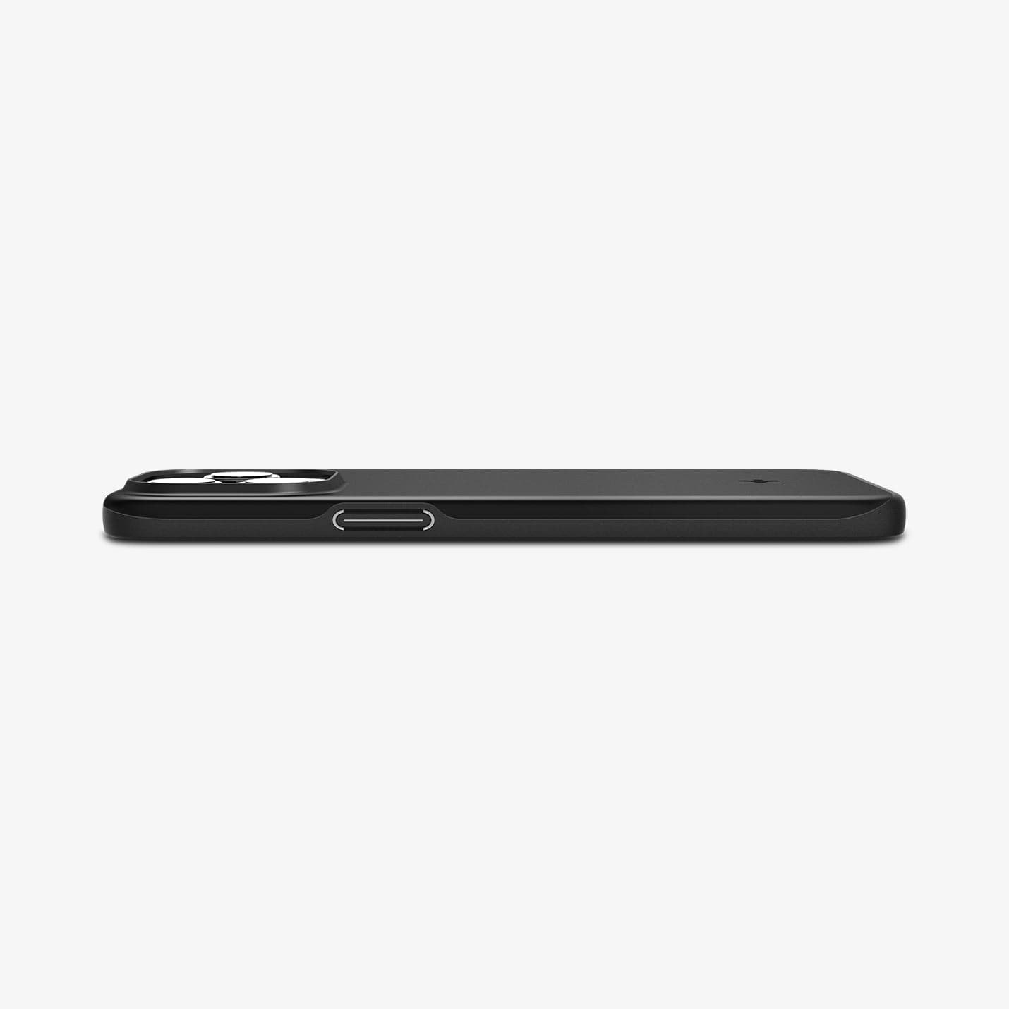 ACS06686 - iPhone 15 Pro Case Thin Fit in black showing the side